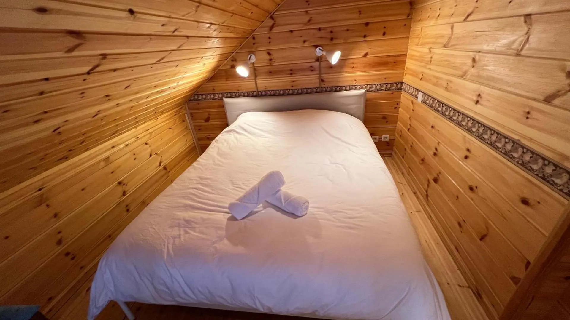 Chalet Bois Au Coeur Des Pyrenees Ariegeoises L'Hospitalet-pres-l'Andorre 0*,